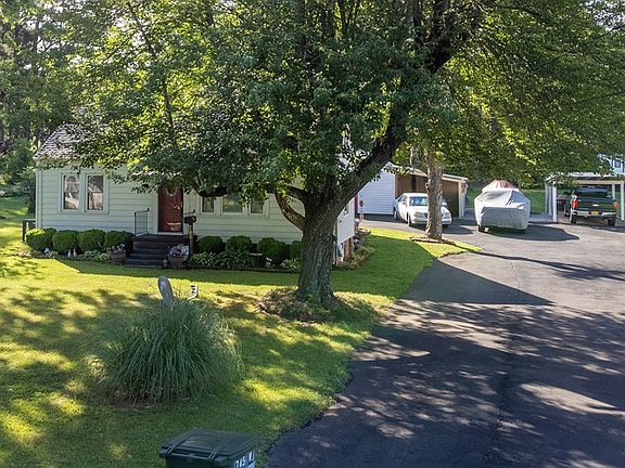 4th image of 745 W Sycamore St