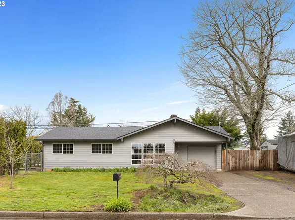 16573 SE Franklin St, Portland, OR 97236