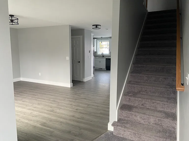 32 Main St #4 — Photo 13