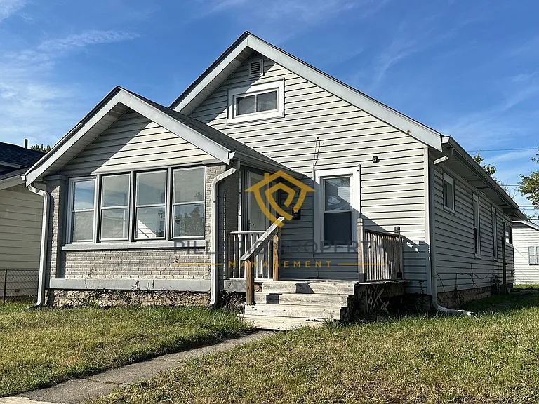 1528 E Tabor St — Photo 1