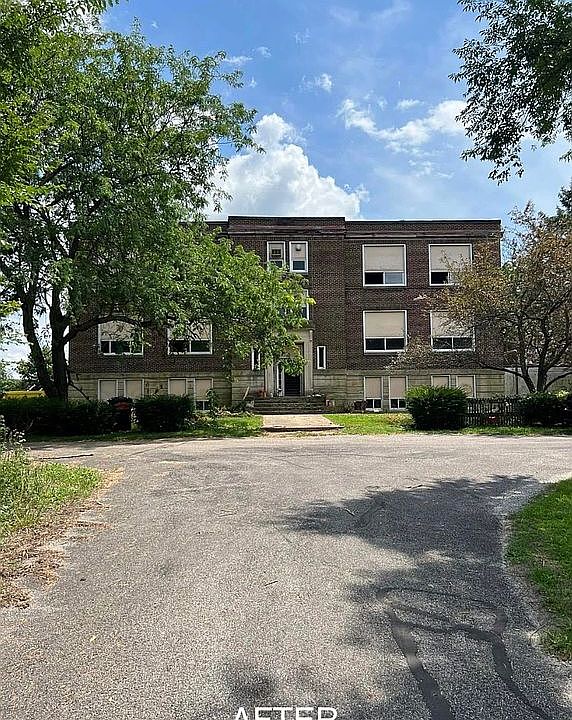 1st image of 16 South St