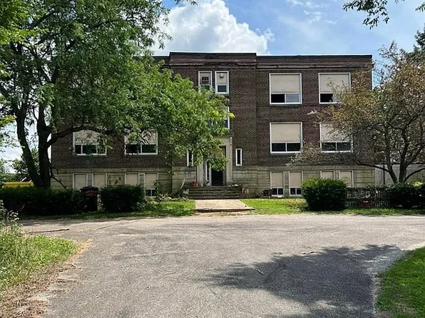 16 South St, Sparta, OH 43350