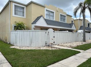 4530 SW 68th Court Cir #9, Miami, FL 33155