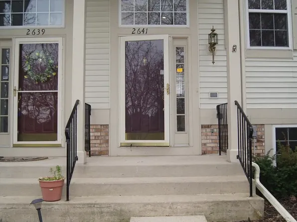 2641 N Augusta Dr, Wadsworth, IL 60083