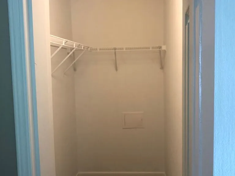 109 Varsity Dr — Photo 13