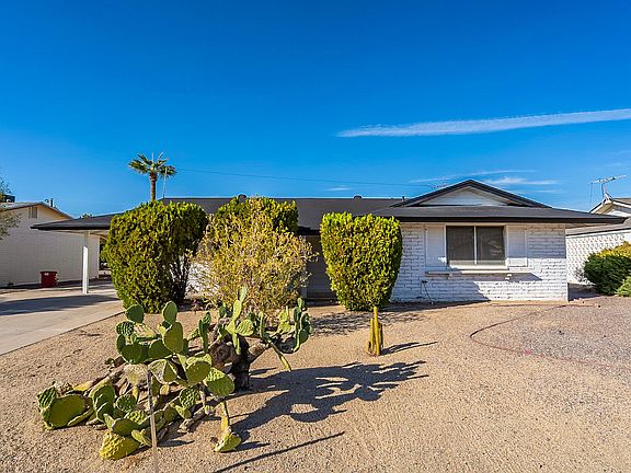 2nd image of 10326 W Monterosa Dr