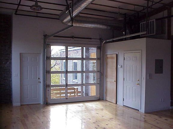 3rd image of 9-11 Crawford St APT 10