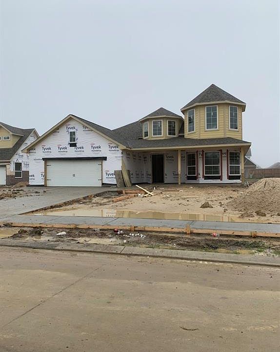2nd image of 222 Brazos Dr