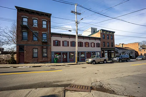 27 E Main St #5 Photo 1