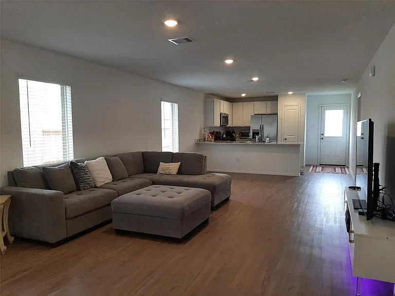 26802 Cenzontle Dr — Photo 4