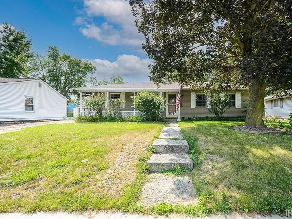 6509 Redbud Dr, Fort Wayne, IN 46825