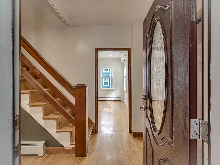 16 Forrester St — Photo 5
