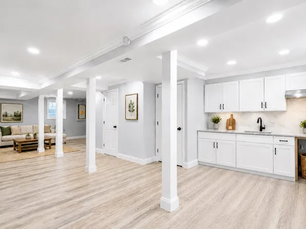 108 Middle Point Ct, Gaithersburg, MD 20877