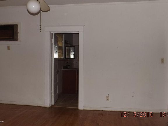 5th image of 1034 Academy Dr