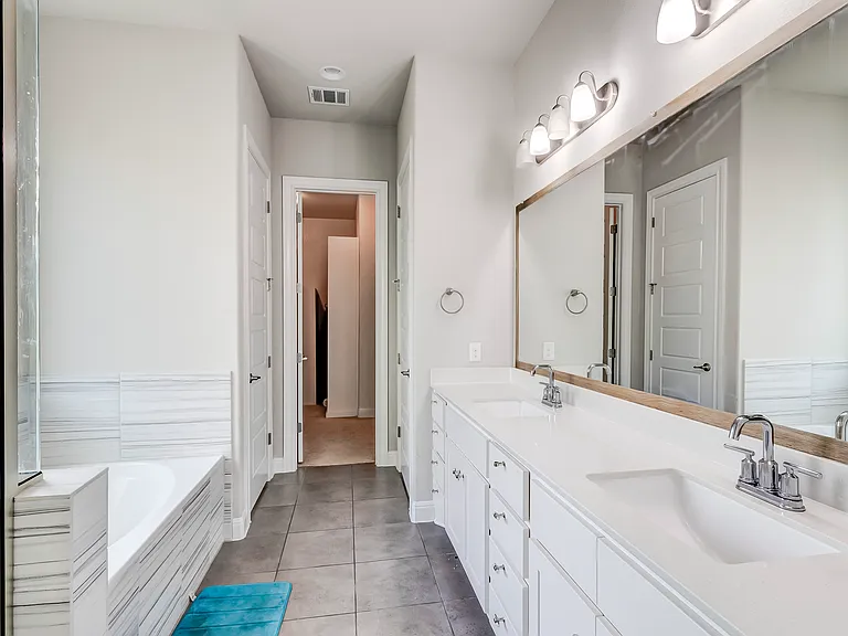 726 Kingston Pl — Photo 29