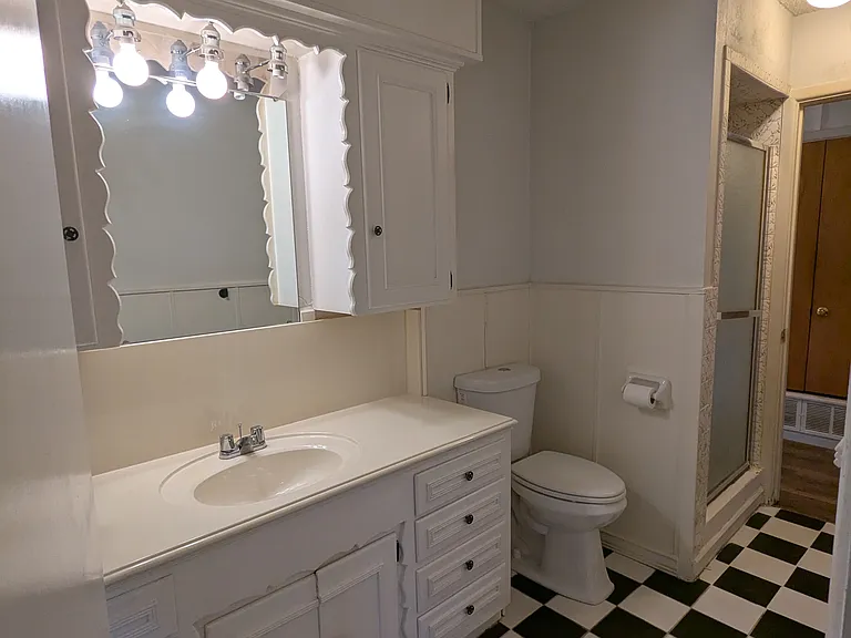 2311 Lange St — Photo 19