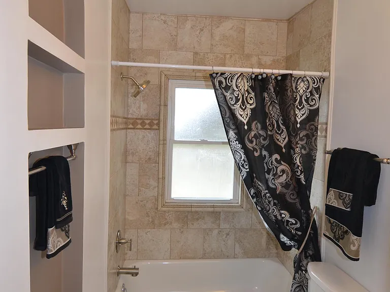 1014 Cahal Ave — Photo 2
