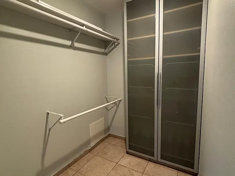 1729 Regency Way #C — Photo 13