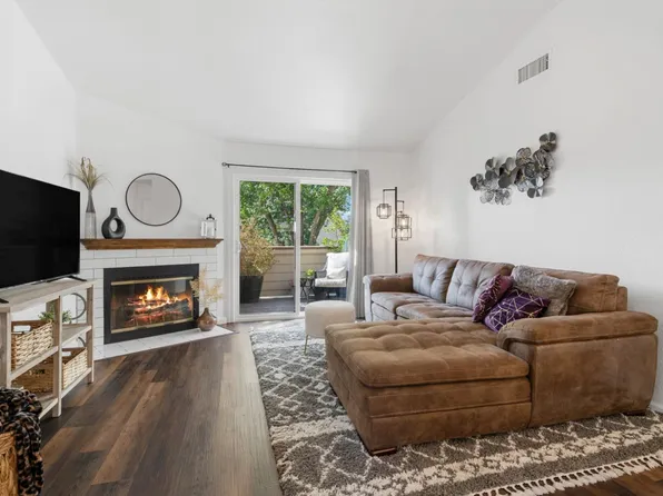 5647 Walnut Ave APT 42, Orangevale, CA 95662