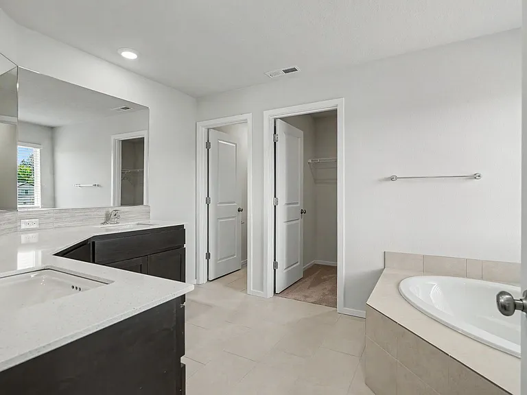 4748 Astronaut Ave NE — Photo 23