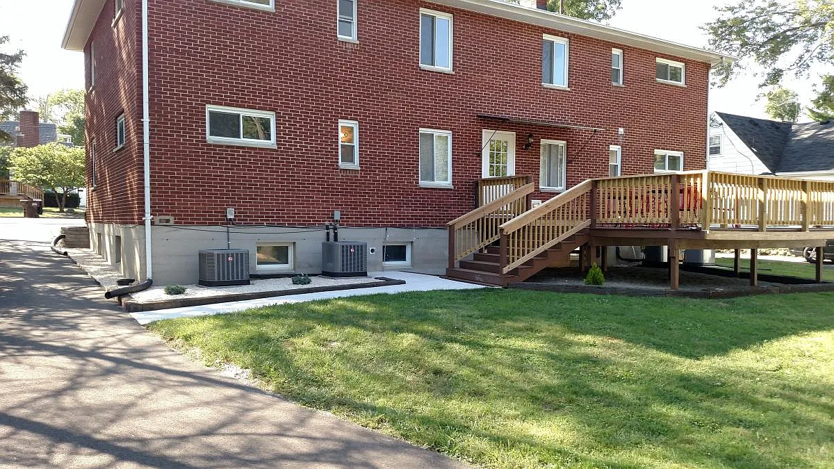2 bed, 724 sqft, $1,200 — Photo 2