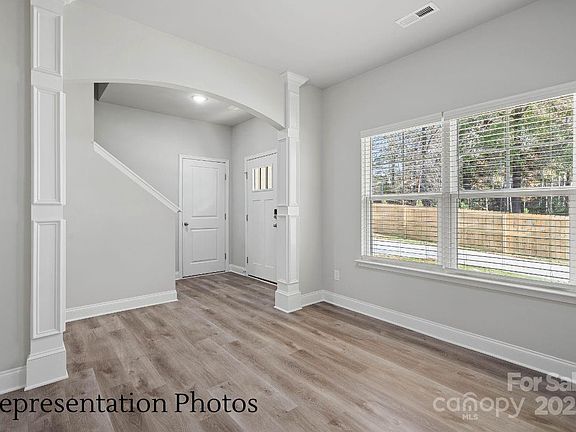 3rd image of 215 Lake George Dr