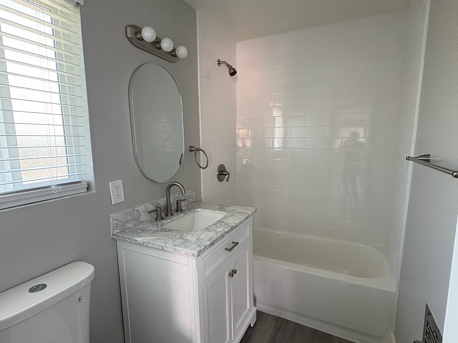1 bed, 700 sqft, $1,900 — Photo 2