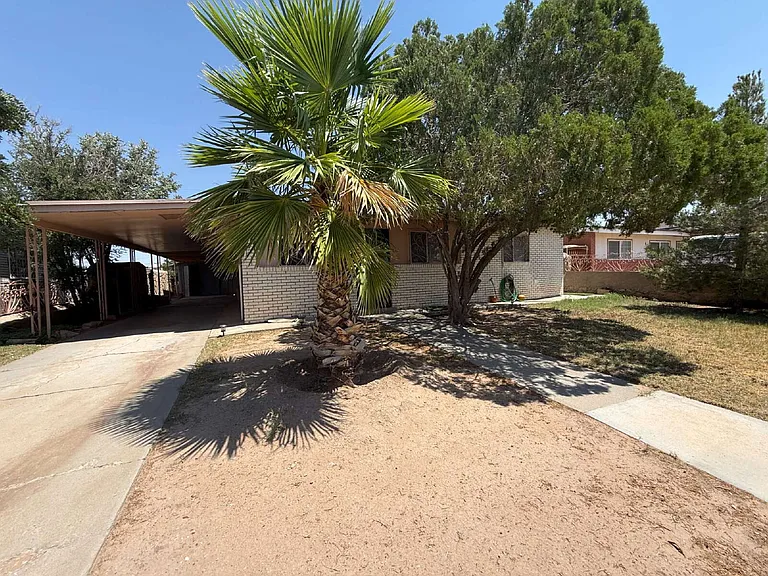 7289 Mimosa Ave — Photo 2