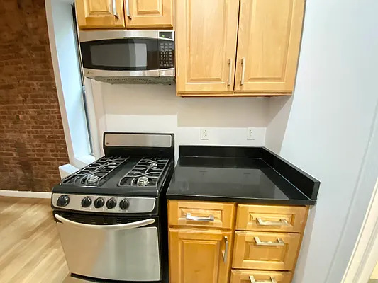 Rented by JM Preston Properties LLC | media 31