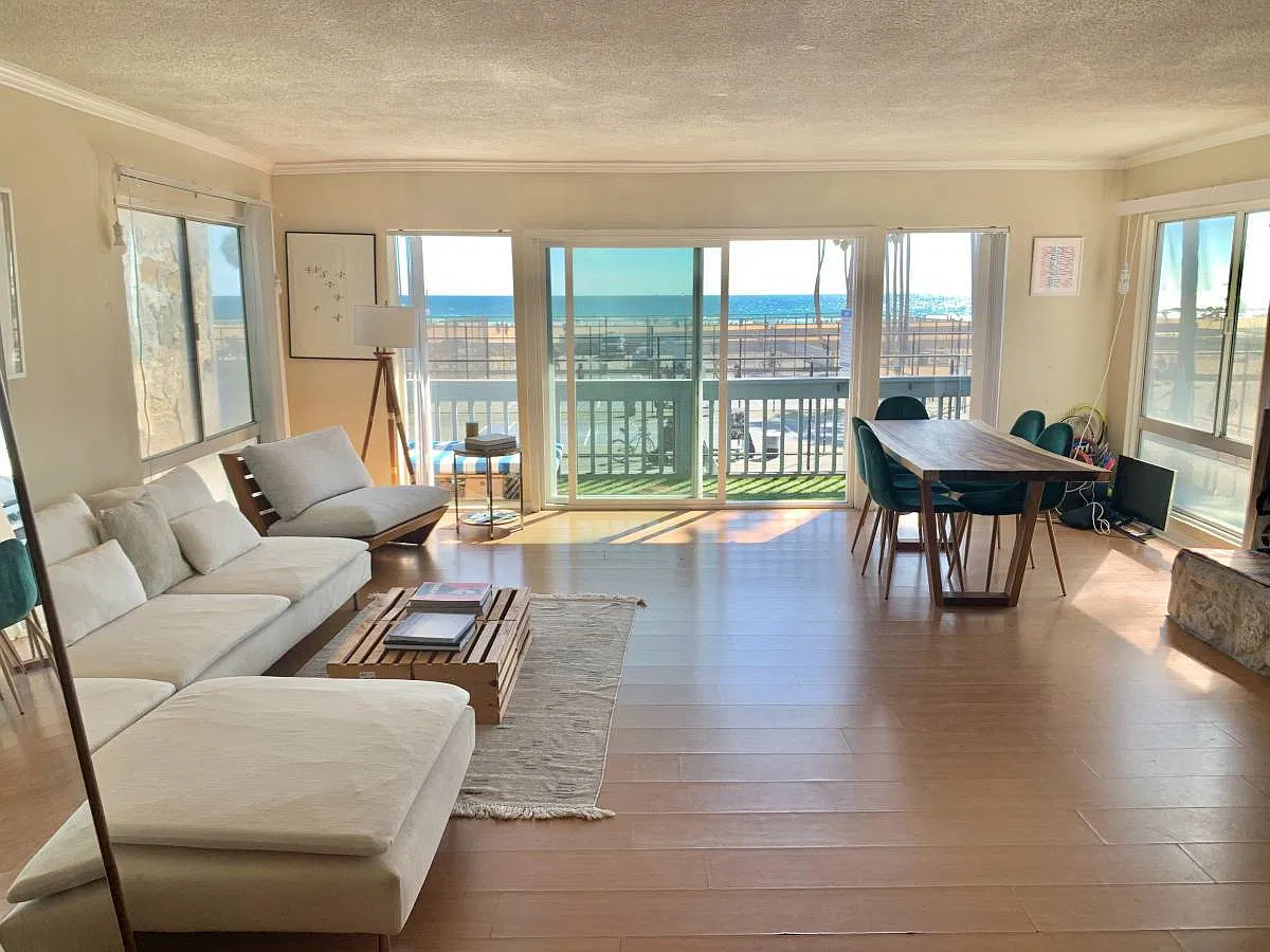 2 bed, 1.5 bath, 1100 sqft, $4,000 — Photo 2