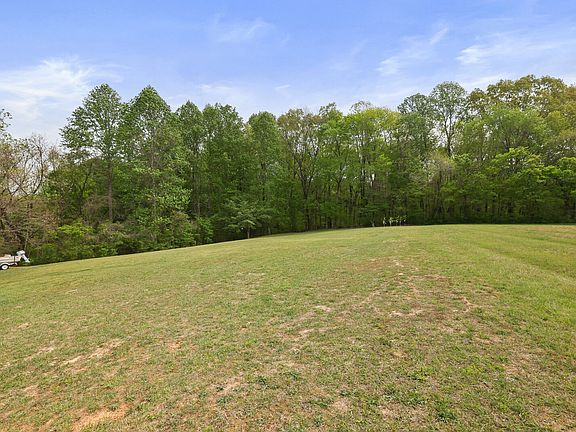 3rd image of 1051 Jacobs Valley Rd
