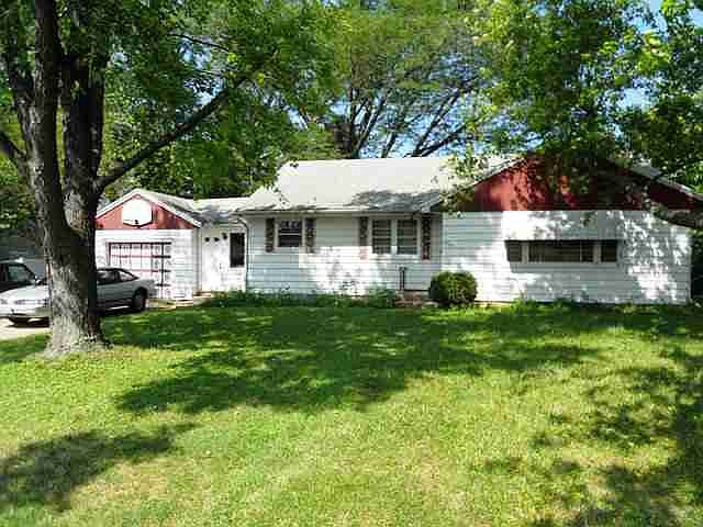 1st image of 4825 N Fairview Pl