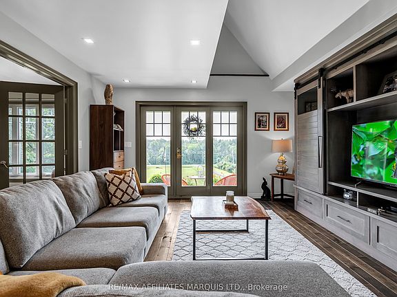 5th image of 18833 Paragon Rd