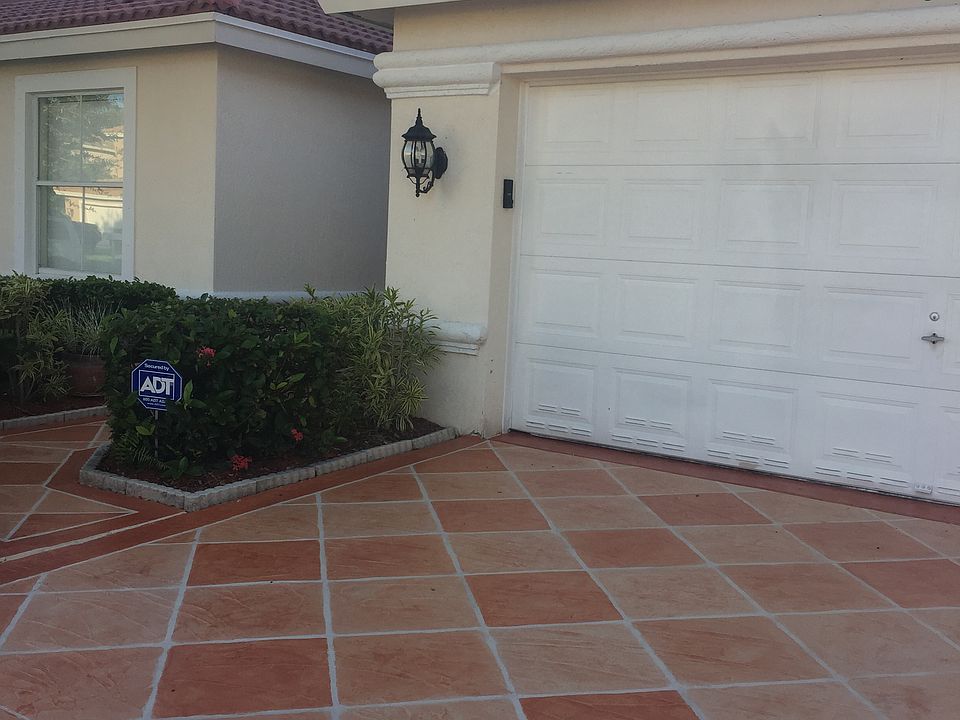 1st image of 6248 Indian Forest Cir