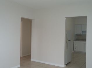 936 SW 4th St APT 6, Miami, FL 33130