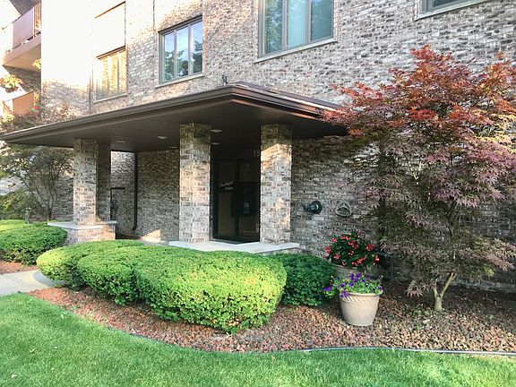 2nd image of 1595 E Ashland Ave #508