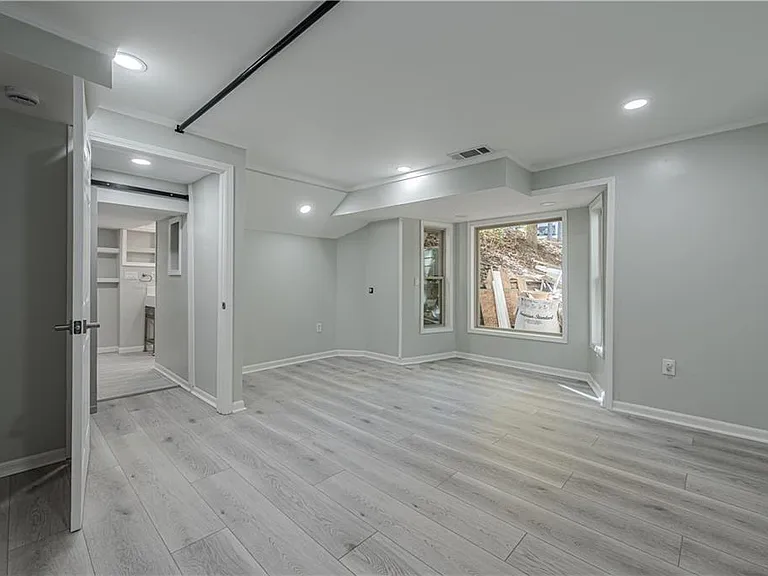 435 Little Pines Ct — Photo 8