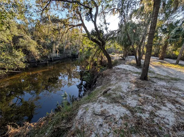 8839 Richmond St #30, Gibsonton, FL 33534