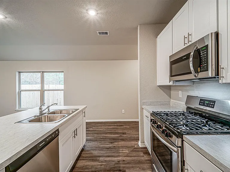 1903 Brushy Cedar Dr — Photo 10