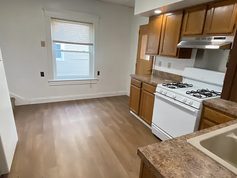 359 Wright Ave — Photo 8
