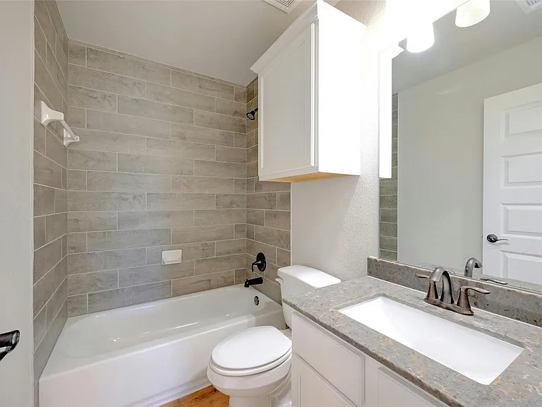 21502 Paine Ave — Photo 20