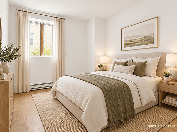 4th image of 558 Henry St APT 3