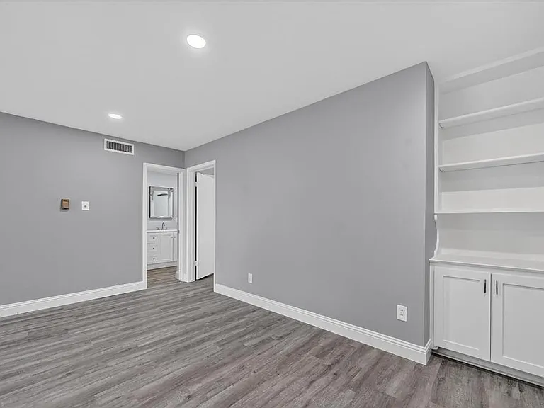 5033 Cedar Springs Rd — Photo 19