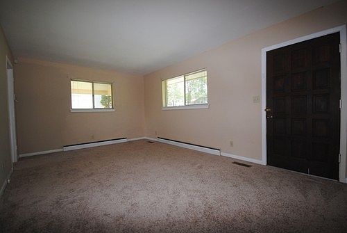 3rd image of 6234 Stockton Dr