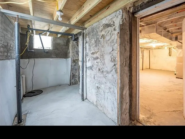 447 Steck St — Photo 28
