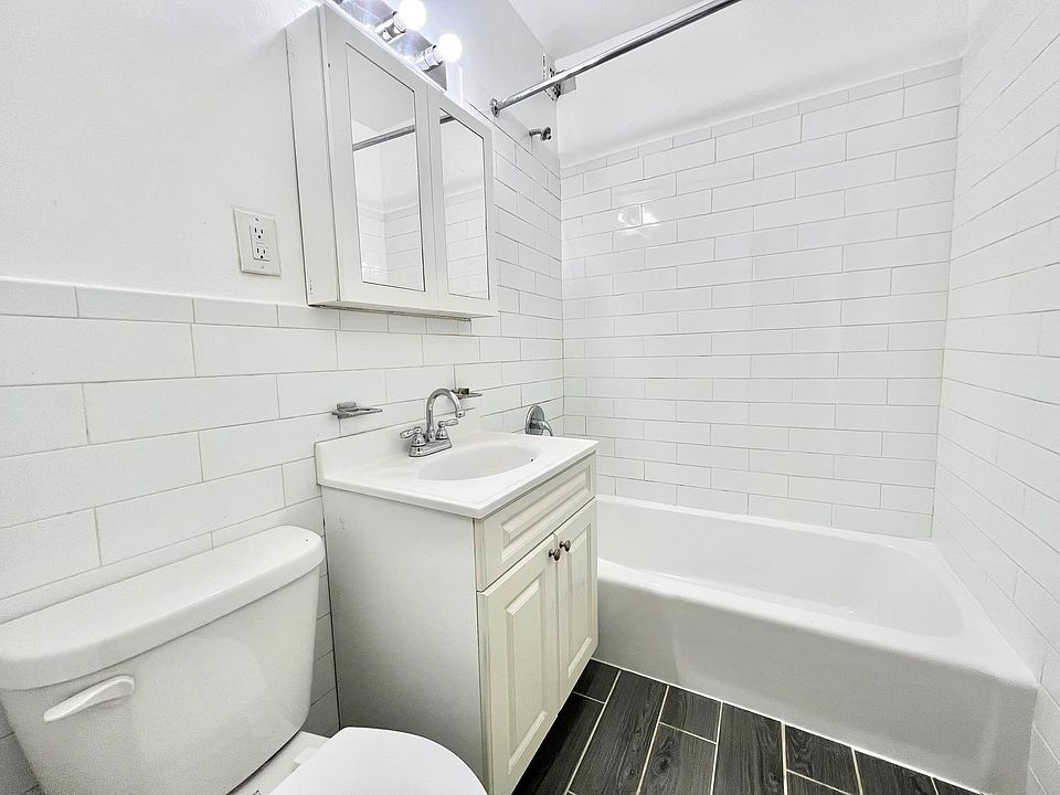 2nd image of 3576 Dekalb Ave APT 4I