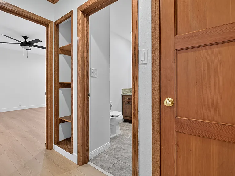 1811 N Avon St — Photo 32