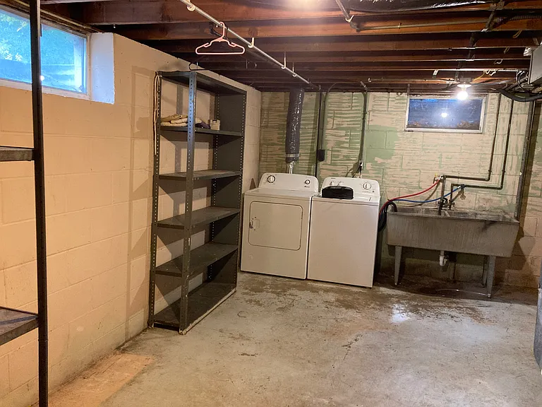 1493 Pacific St — Photo 10