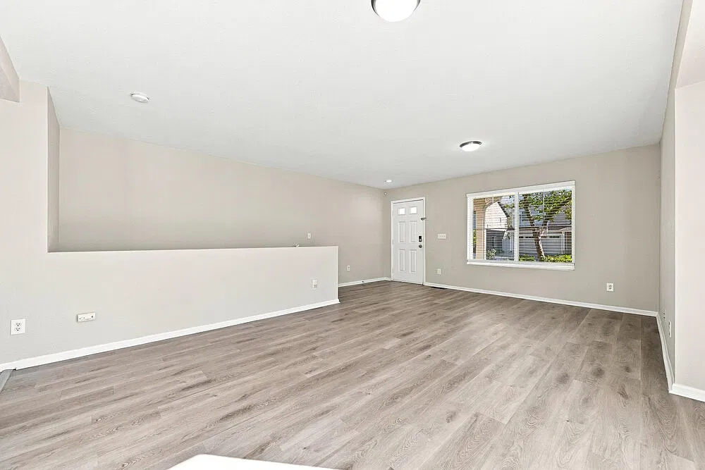 4 bed, 3.0 bath, 2766 sqft, $3,245 — Photo 4