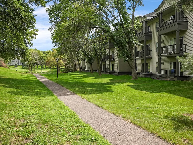 Audenn Apartments — Photo 80